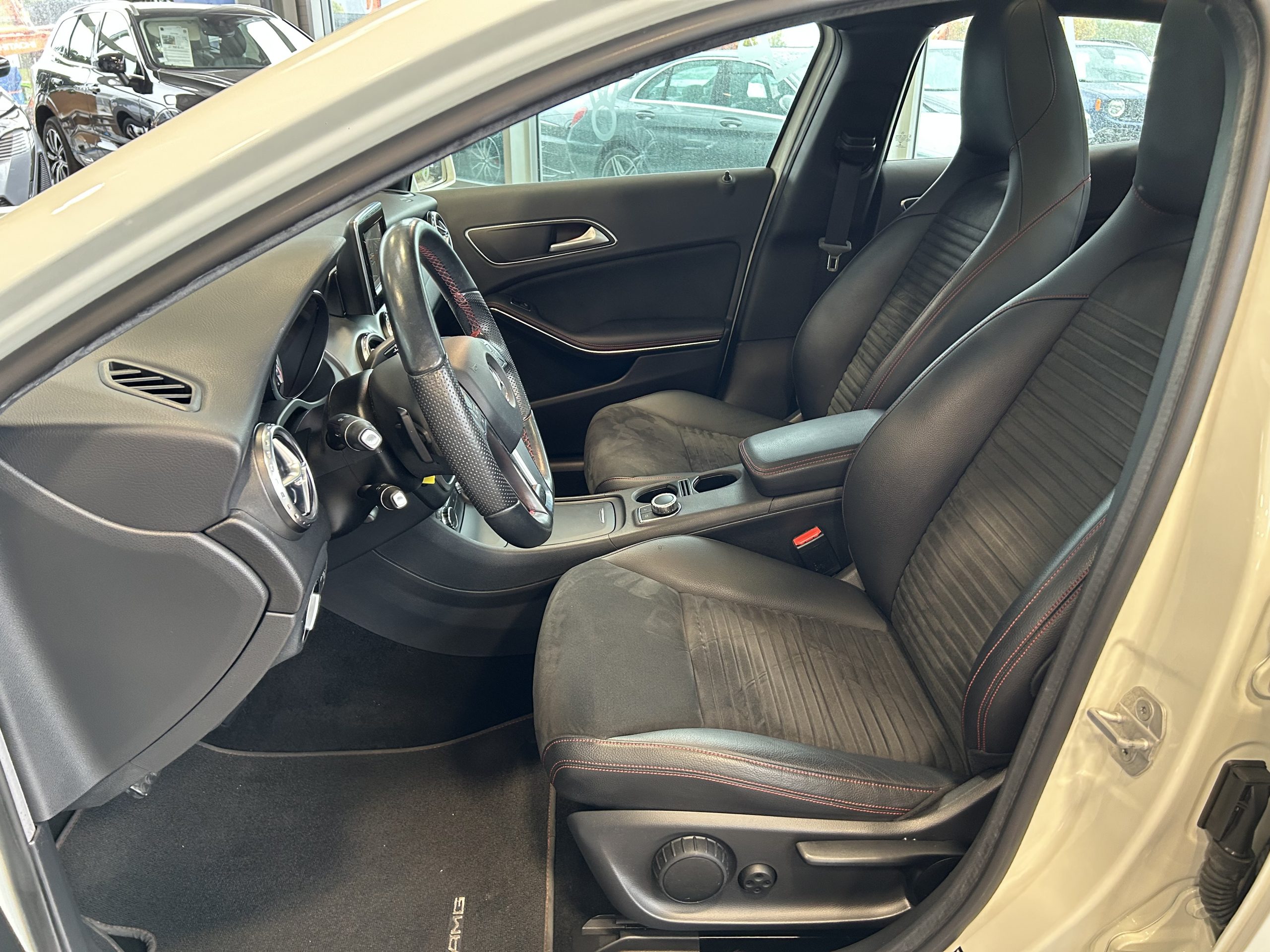 MERCEDES GLA 200 CDI FASCINATION 4MATIC BVA7 – Image 7