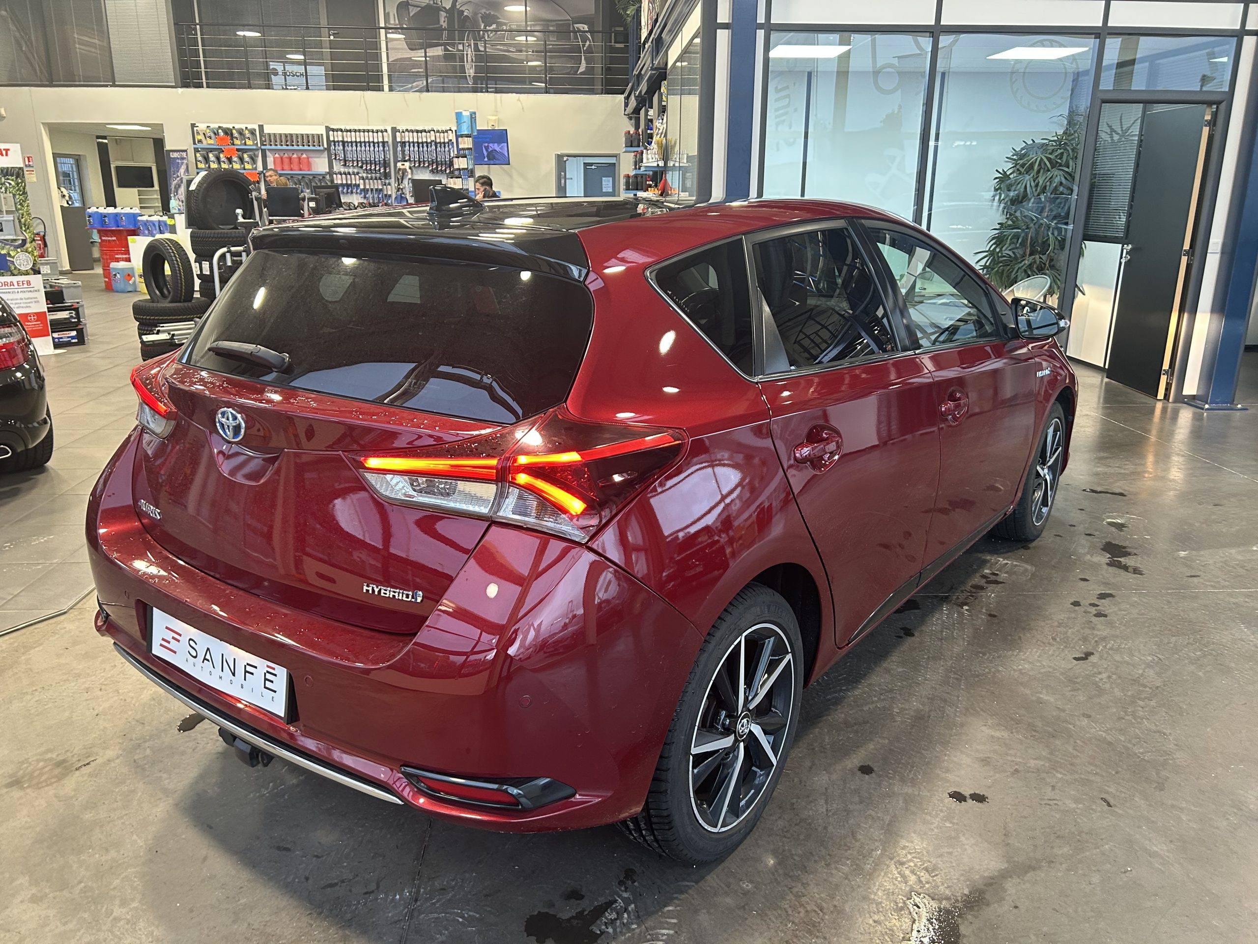 TOYOTA AURIS II (2) 1.8 HYBRIDE 136 DESIGN AUTO – Image 4