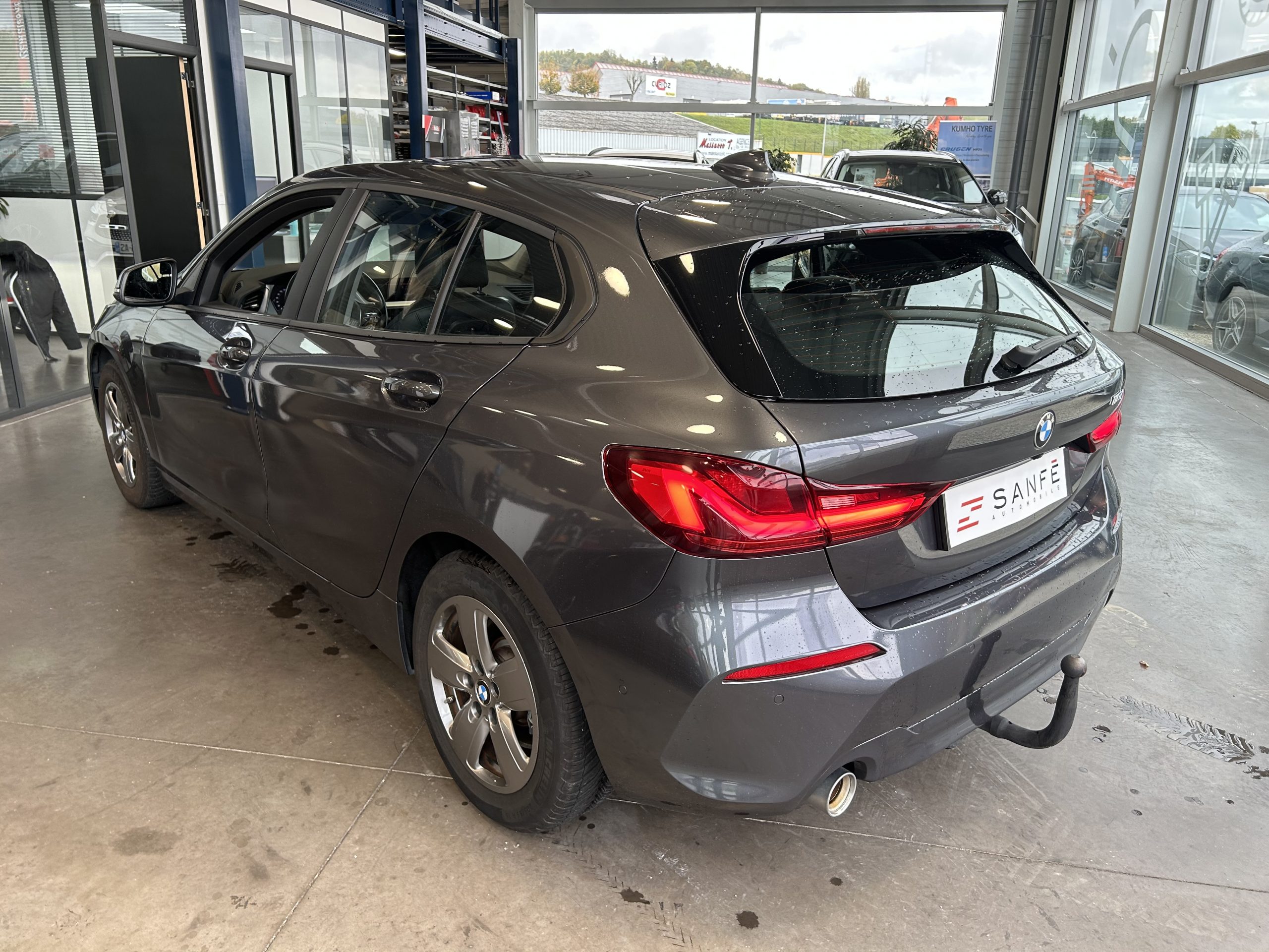 BMW SERIE 1 (F40) 118I 140 BUSINESS DESIGN – Image 3