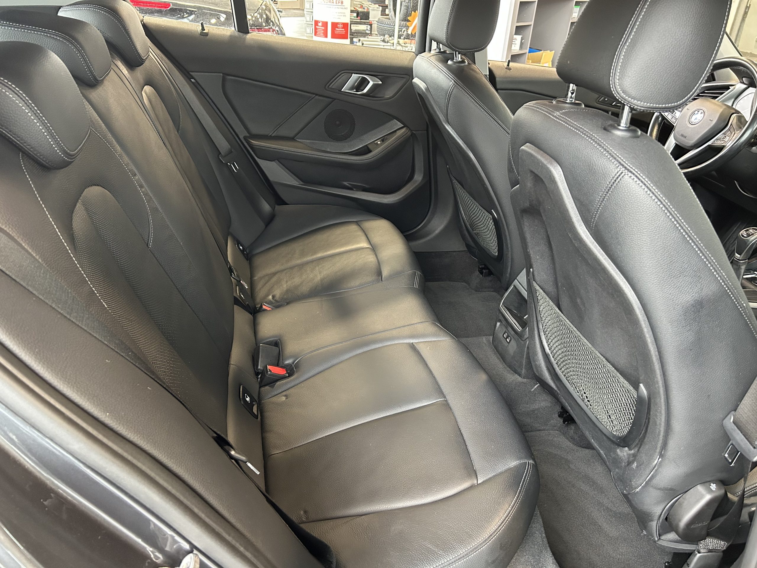BMW SERIE 1 (F40) 118I 140 BUSINESS DESIGN – Image 5