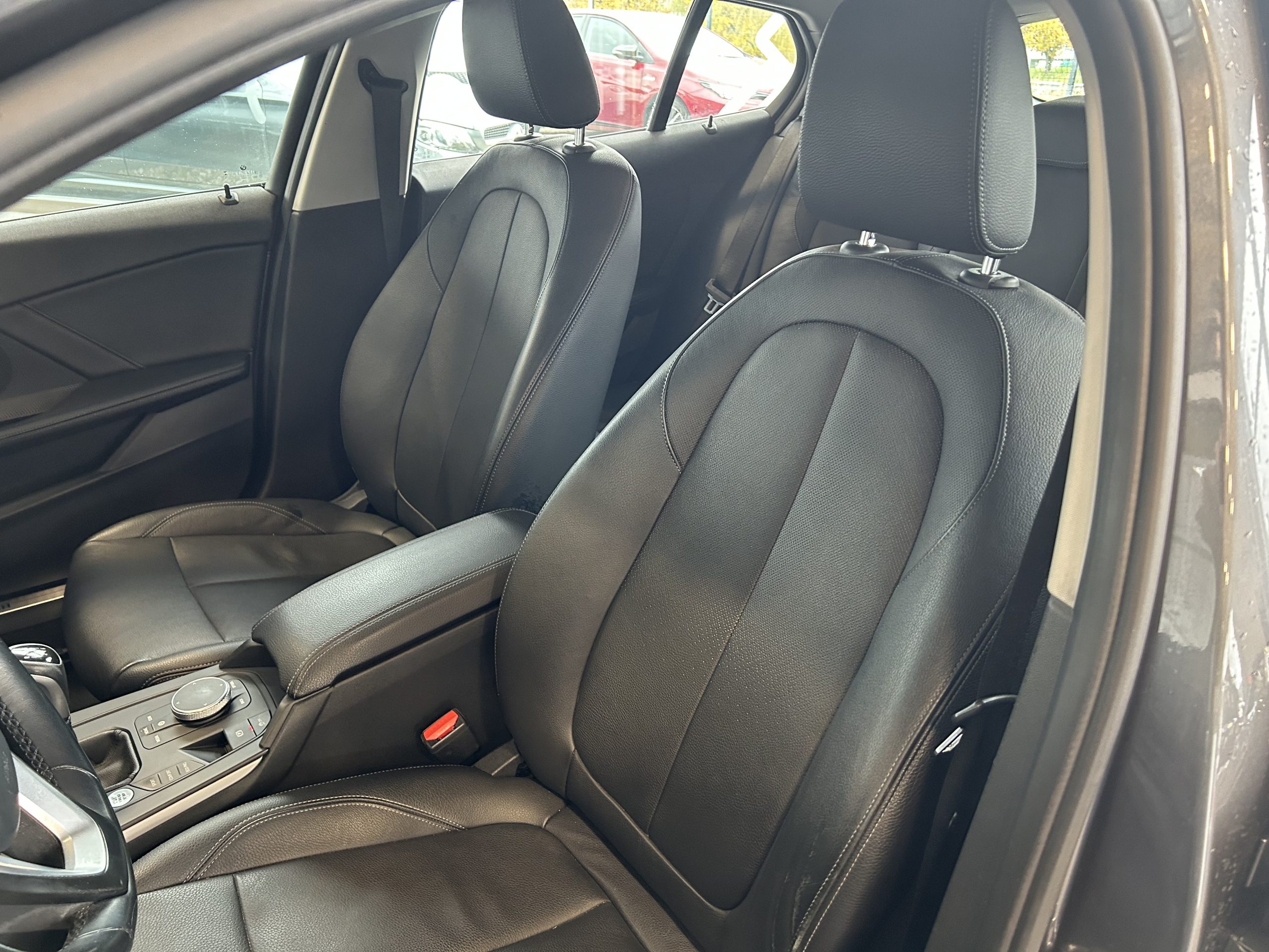 BMW SERIE 1 (F40) 118I 140 BUSINESS DESIGN – Image 8
