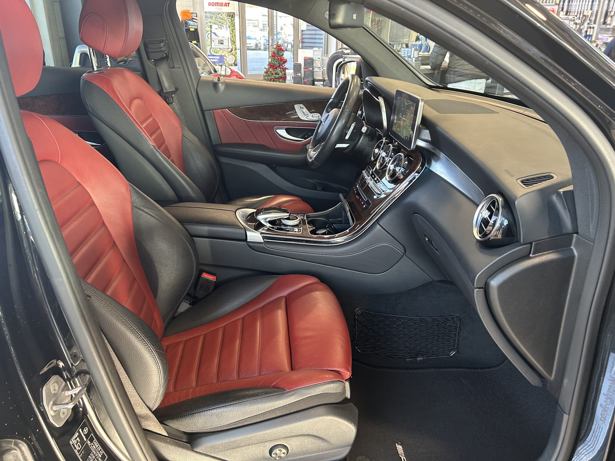 MERCEDES GLC COUPE 250 SPORTLINE 4MATIC – Image 10