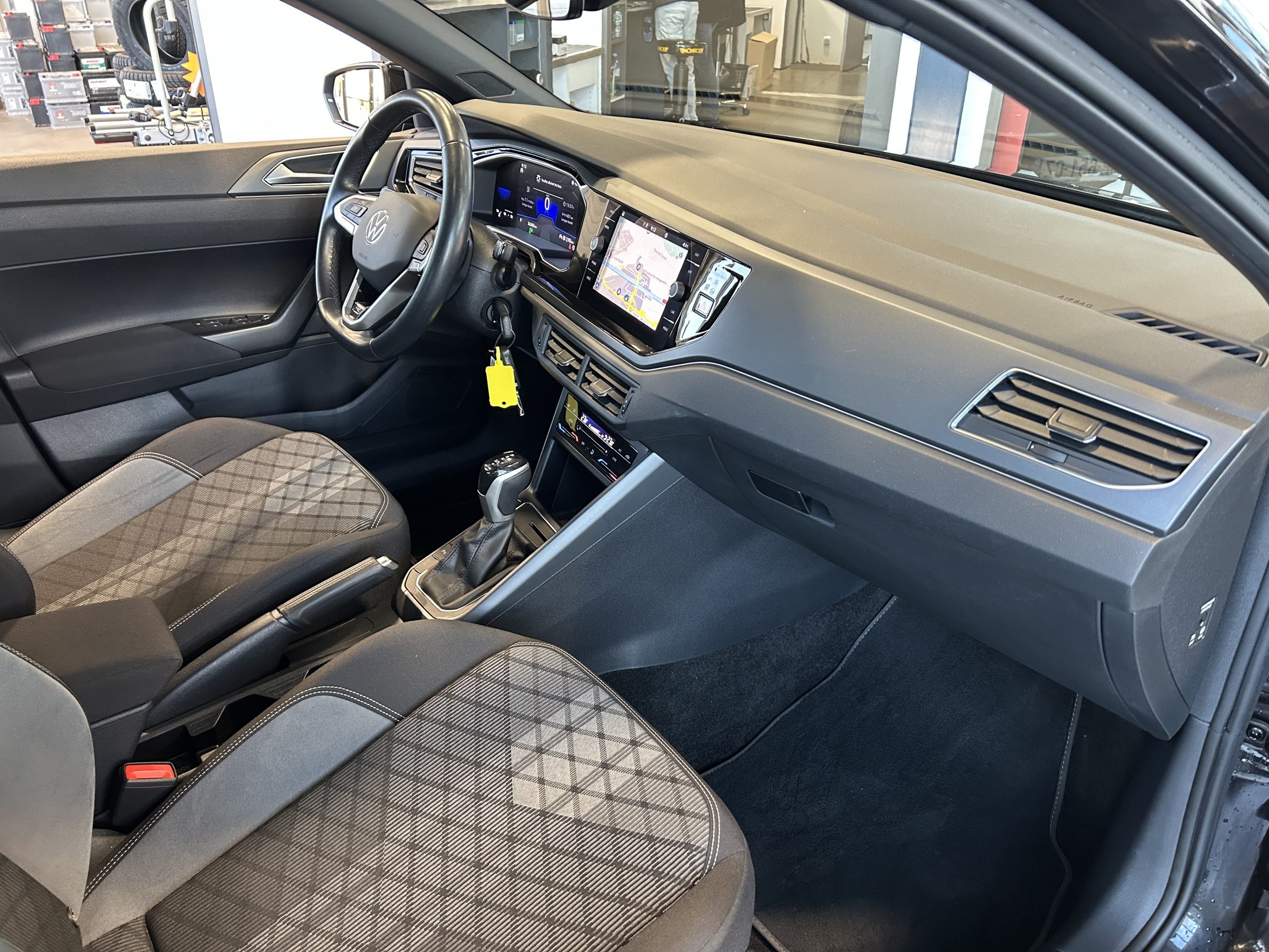 VOLKSWAGEN POLO VI (2) 1.0 TSI 110 S&S R-LINE DSG7 – Image 8