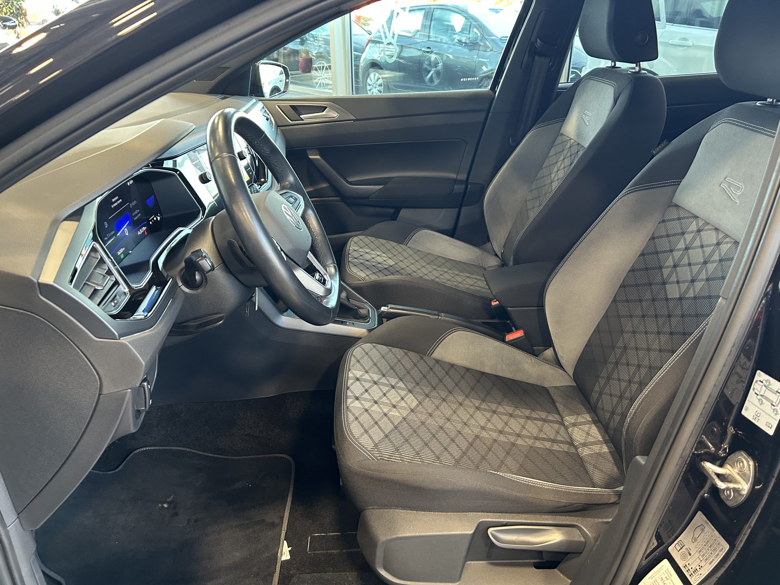 VOLKSWAGEN POLO VI (2) 1.0 TSI 110 S&S R-LINE DSG7 – Image 7