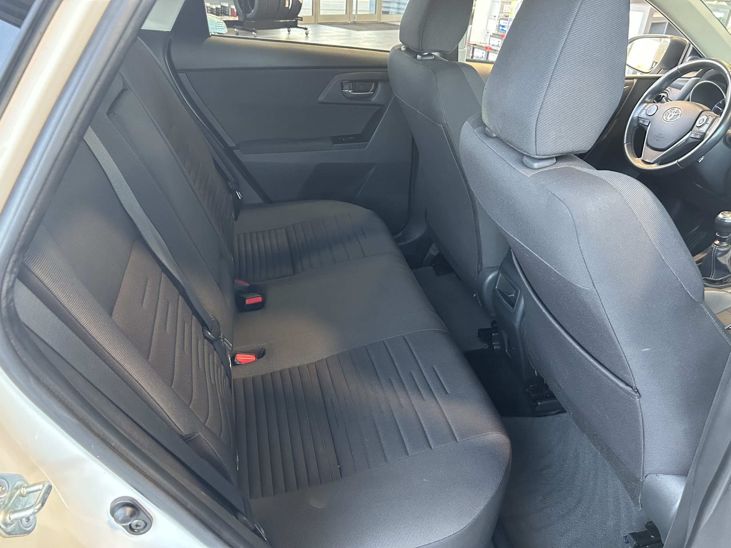 TOYOTA AURIS II (2) 1.2T 116 DESIGN – Image 12