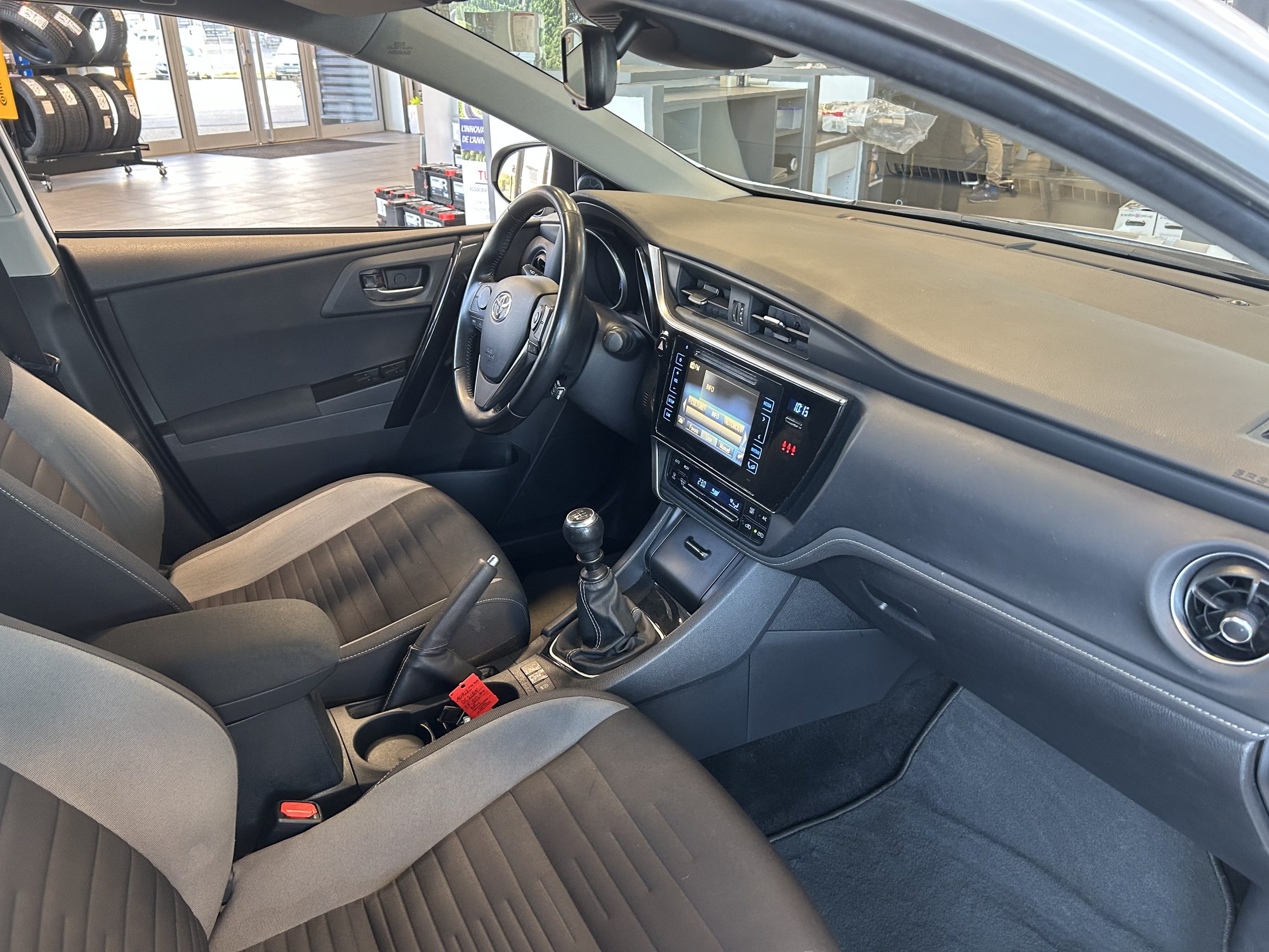 TOYOTA AURIS II (2) 1.2T 116 DESIGN – Image 10