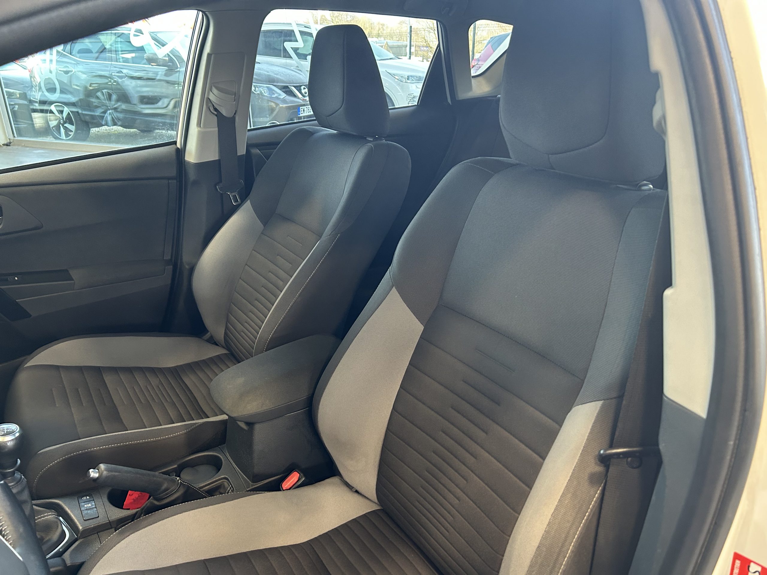 TOYOTA AURIS II (2) 1.2T 116 DESIGN – Image 11