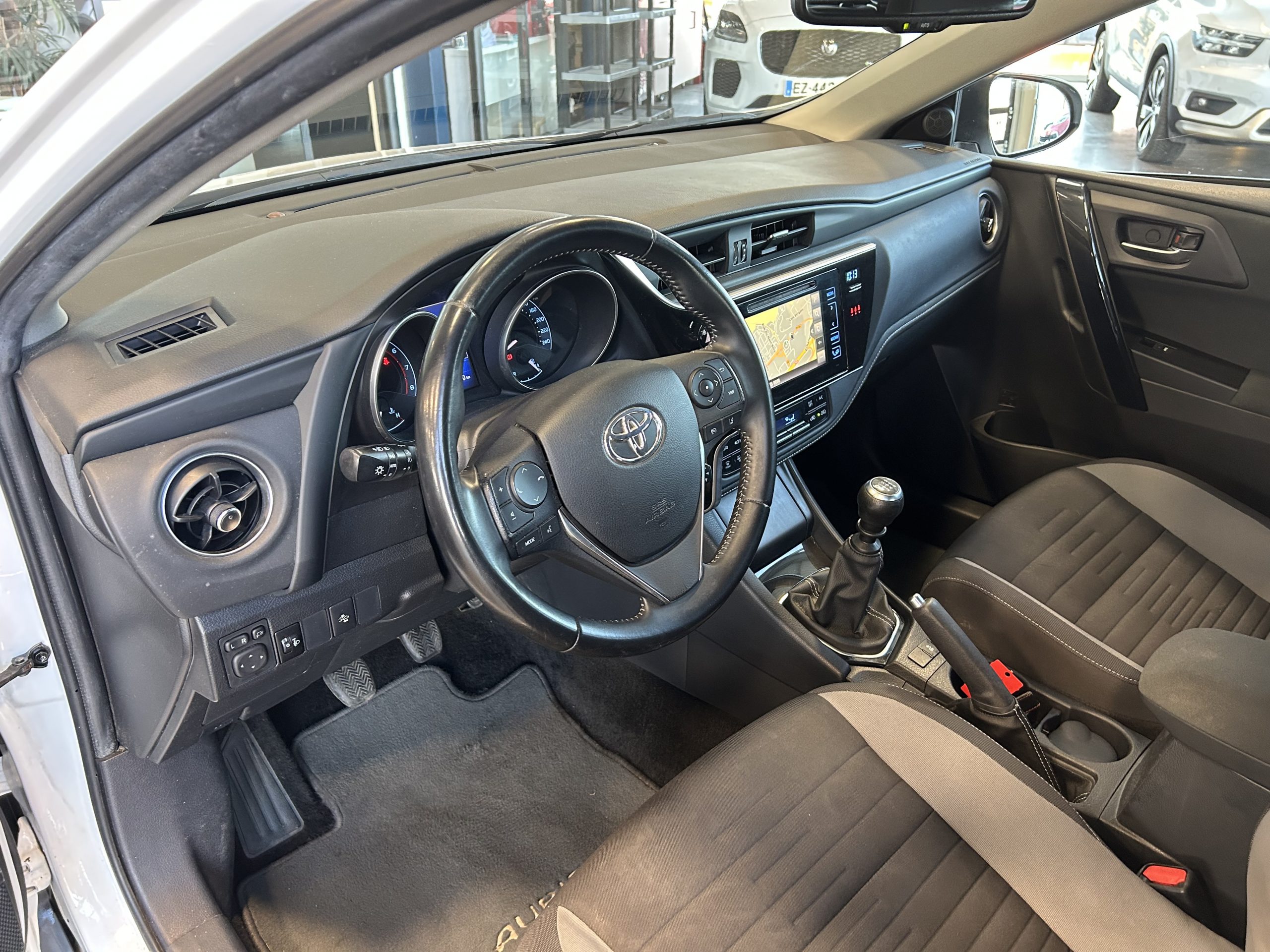 TOYOTA AURIS II (2) 1.2T 116 DESIGN – Image 7