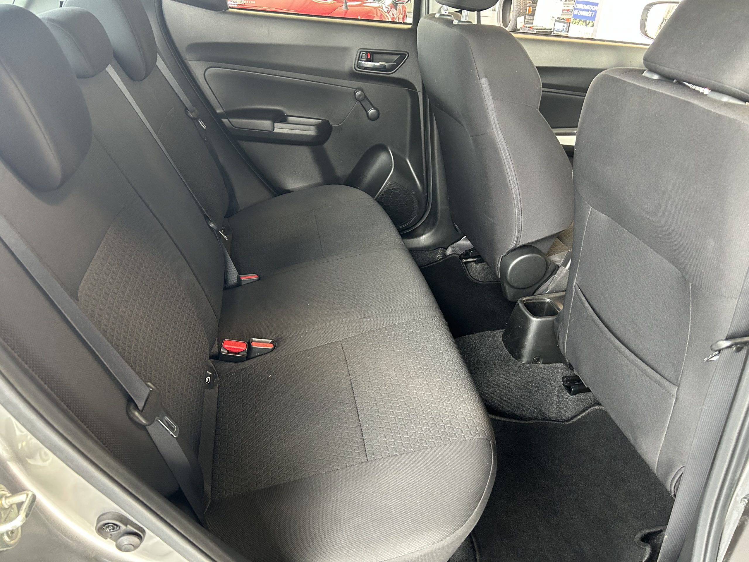 SUZUKI SWIFT IV 1.2 DUALJET 90 PRIVILEGE – Image 12