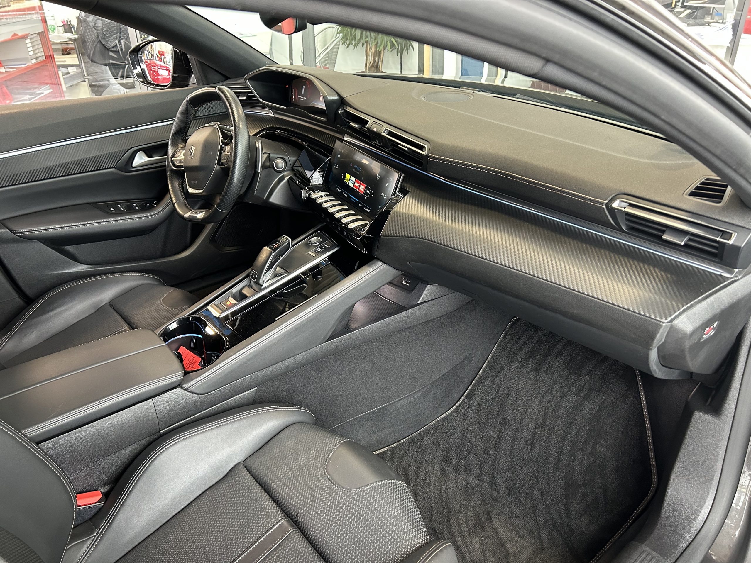 PEUGEOT 508 II 1.6 PURETECH 180 S&S GT EAT8 – Image 9