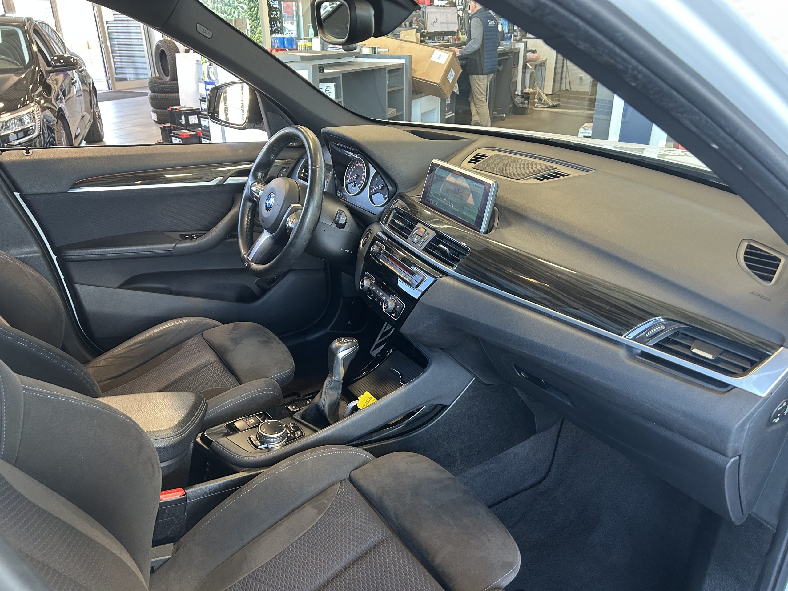 BMW X1 (E84) (2) XDRIVE25D M SPORT BVA8 – Image 9