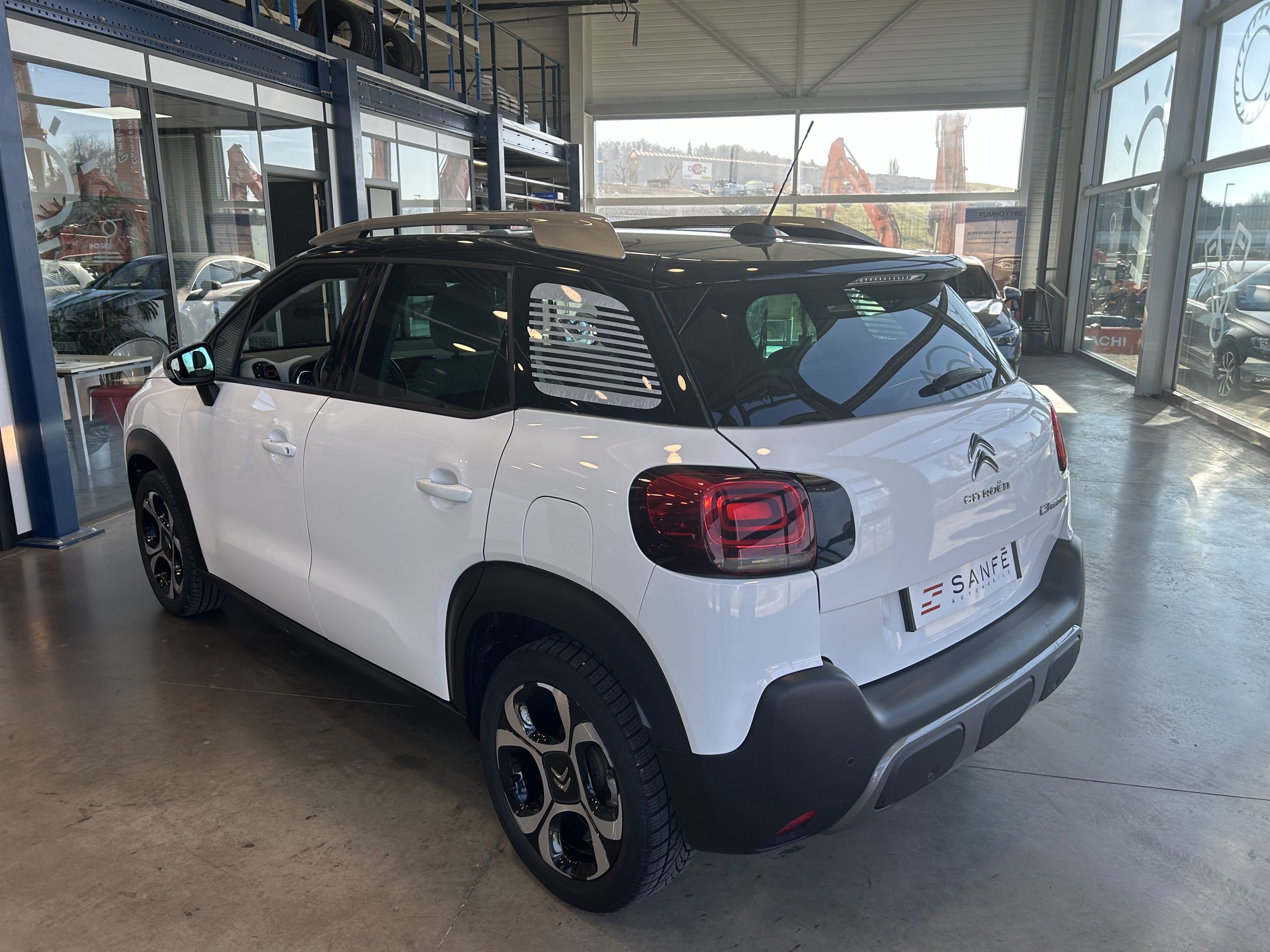 CITROEN C3 AIRCROSS 1.2 PURETECH 110 S&S SHINE EAT6 – Image 3