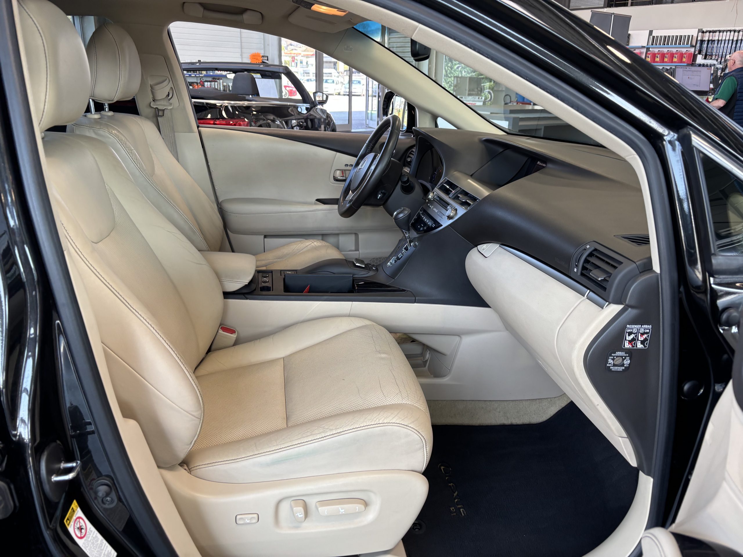 LEXUS RX III (2) 450H 2WD LUXE – Image 8