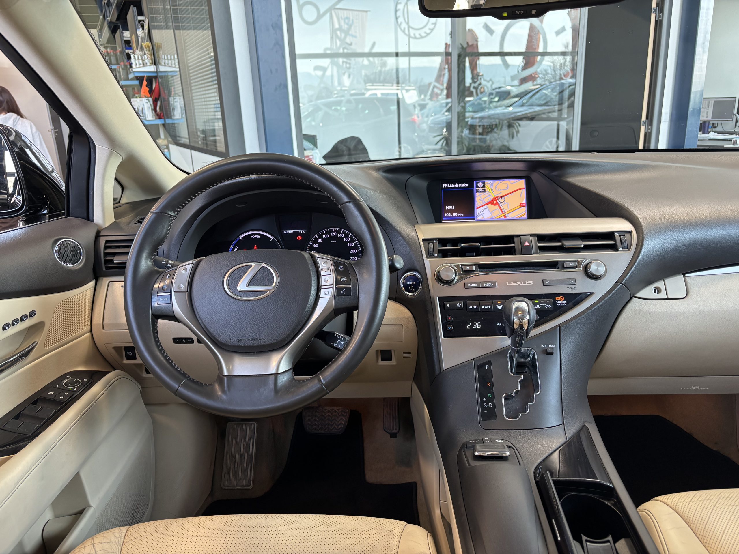 LEXUS RX III (2) 450H 2WD LUXE – Image 4