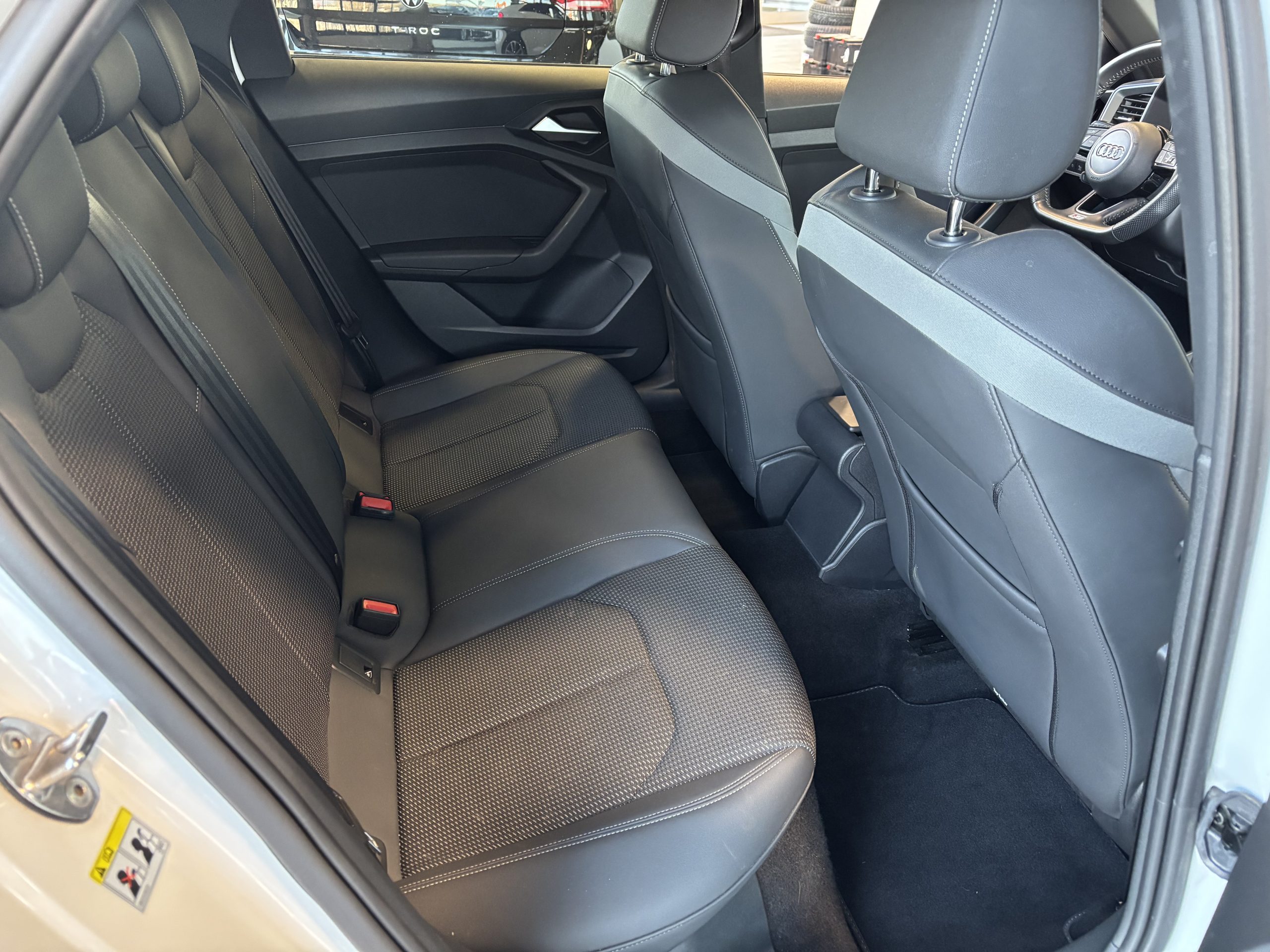 AUDI A1 II 40 TFSI 200 S LINE S TRONIC 6 – Image 12