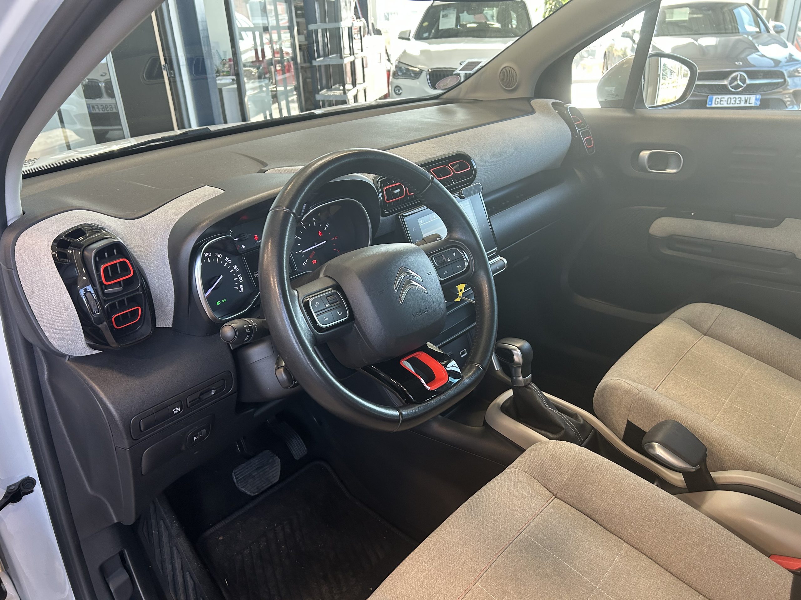 CITROEN C3 AIRCROSS 1.2 PURETECH 110 S&S SHINE EAT6 – Image 6