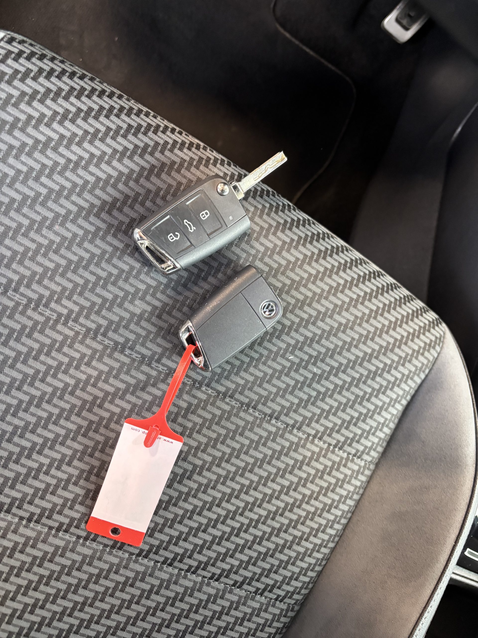 VOLKSWAGEN T-ROC 1.5 TSI 150 EVO R-LINE – Image 13