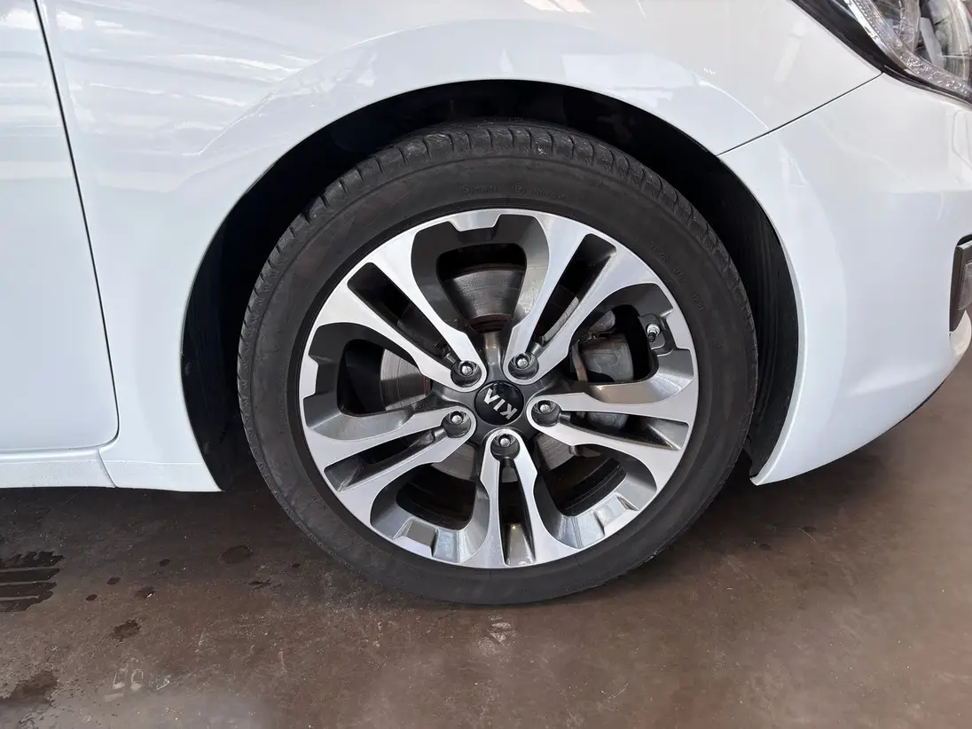 KIA PRO CEE D II 1.6 GDI CVVT 135 SPORT – Image 12