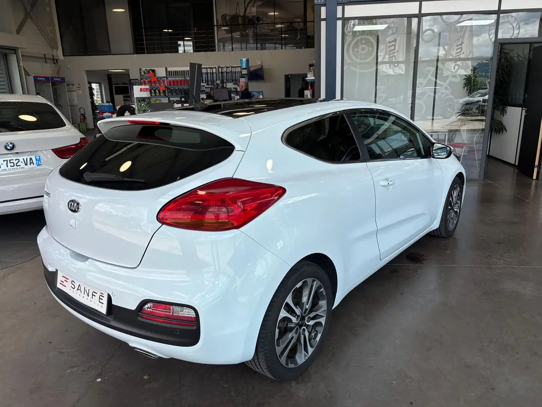 KIA PRO CEE D II 1.6 GDI CVVT 135 SPORT – Image 3