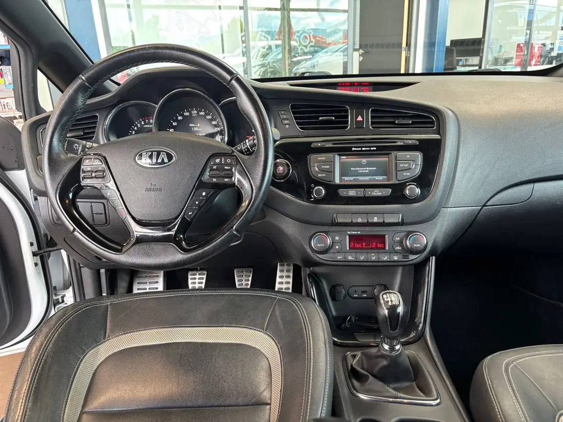 KIA PRO CEE D II 1.6 GDI CVVT 135 SPORT – Image 4
