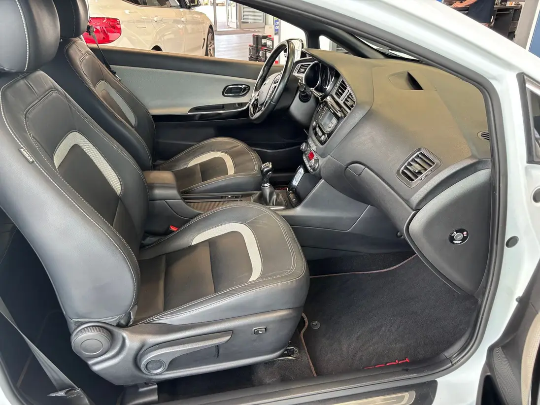 KIA PRO CEE D II 1.6 GDI CVVT 135 SPORT – Image 7