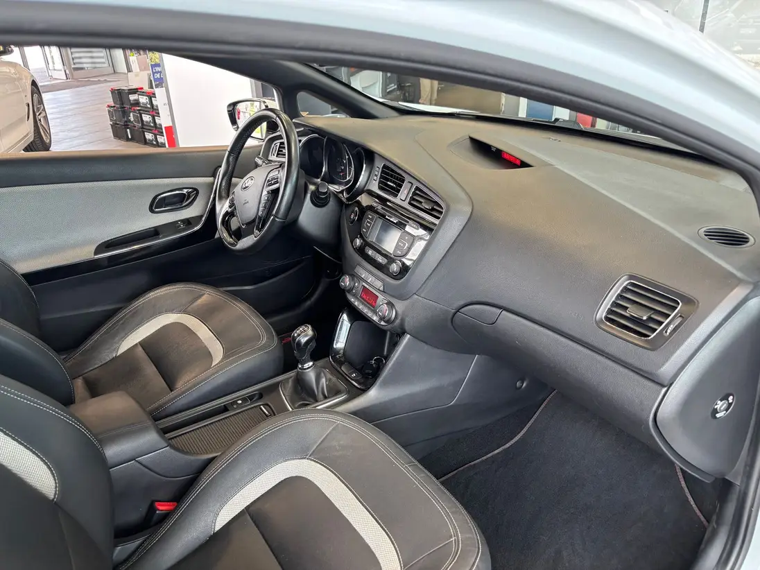 KIA PRO CEE D II 1.6 GDI CVVT 135 SPORT – Image 8