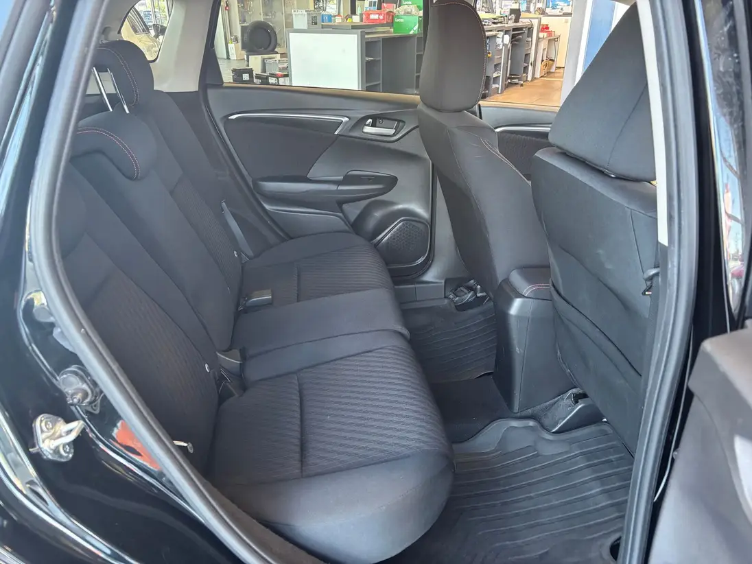 HONDA JAZZ III (2) 1.5 I-VTEC DYNAMIC CVT – Image 10