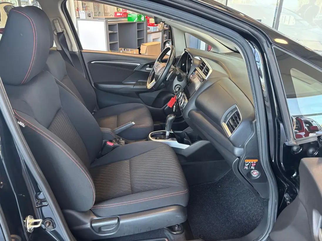 HONDA JAZZ III (2) 1.5 I-VTEC DYNAMIC CVT – Image 8