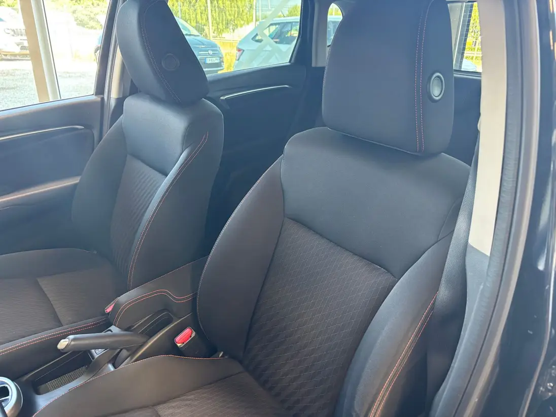 HONDA JAZZ III (2) 1.5 I-VTEC DYNAMIC CVT – Image 9